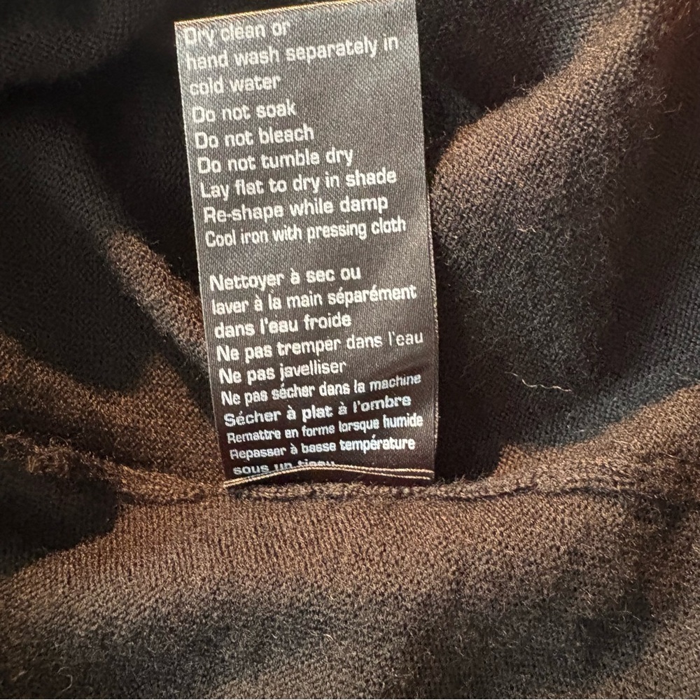 Sandra Angelozzi Black Crew Neck Sweater with Attached Wide Sash M - Picture 11 of 11